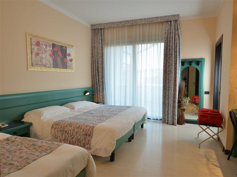 Hotel Eden Valeggio sul Mincio Exterior photo